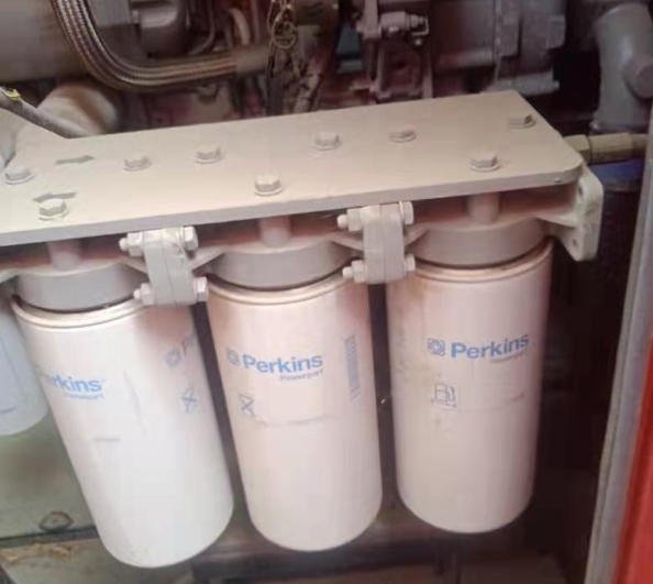 El filtro de aceite 5381439: la primera línea de defensa de su generador Perkins